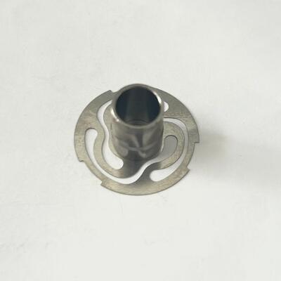 Assemblaggio di dischi a molla di metallo di precisione... parti metalliche lavorate... componente di controllo automobilistico.